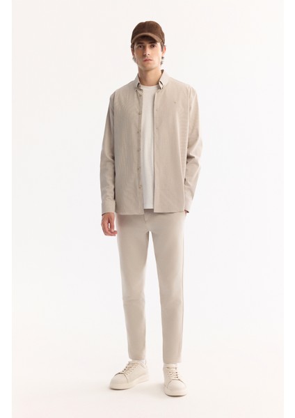 Erkek Bej Düğmeli Yaka Bi-Stretch Kolay Ütülenen Çizgili Slim Fit Gömlek A52Y2098