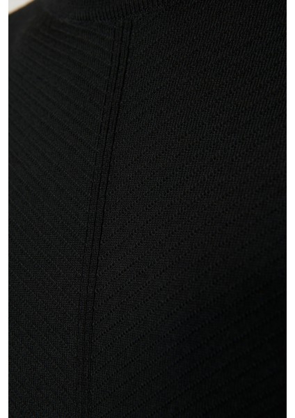 Erkek Siyah Bisiklet Yaka Desenli Kazak A32Y5188 indirimleri