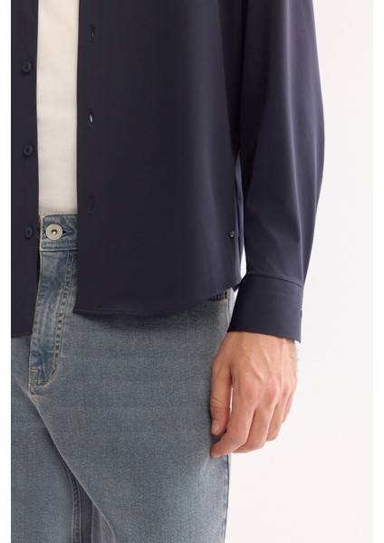 Erkek Lacivert Düğmeli Yaka Hızlı Kuruyan Non-Iron Regular Fit Gömlek A52Y2107 indirimleri