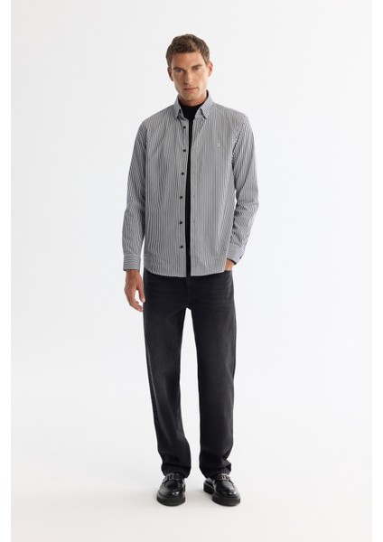 Erkek Siyah Alttan Britli Yaka Kolay Ütülenir Slim Fit Gömlek A42Y2134 indirimleri