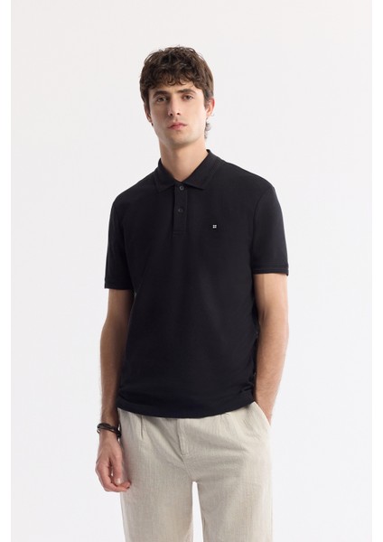 Erkek Siyah Kıvrılmaz Polo Yaka %100 Pamuk Basic Regular Fit T-Shirt B001032