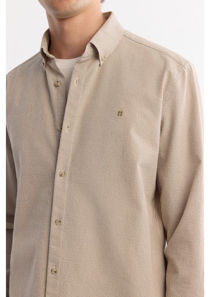 Erkek Bej Düğmeli Yaka Kolay Ütülenir Çizgili Slim Fit Gömlek A42Y2098 fiyatları