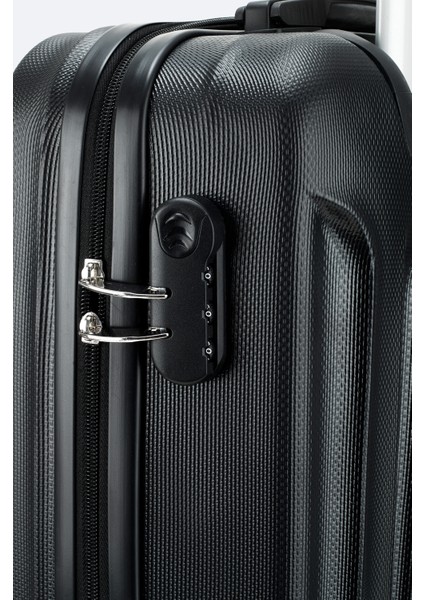Erkek Siyah Kilitlenebilir Küçük Boy Bavul B008111 indirimleri