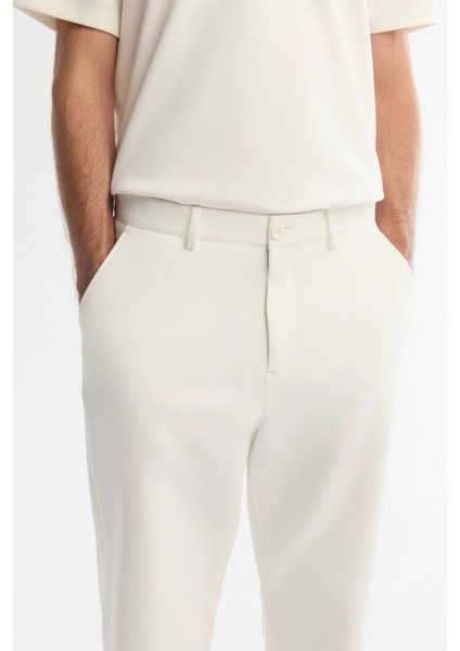 Erkek Beyaz Klasik Bel Jersey Pamuklu Carrot Fit Pantolon A42Y3061 fırsatları