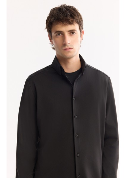 Erkek Siyah Düğmeli Yaka Hızlı Kuruyan Non-Iron Regular Fit Gömlek A52Y2107 fiyatları