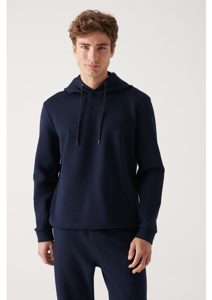 Erkek Lacivert Kapüşonlu Esnek Yumuşak Doku İnterlok Kumaş Regular Fit Sweatshirt B001101