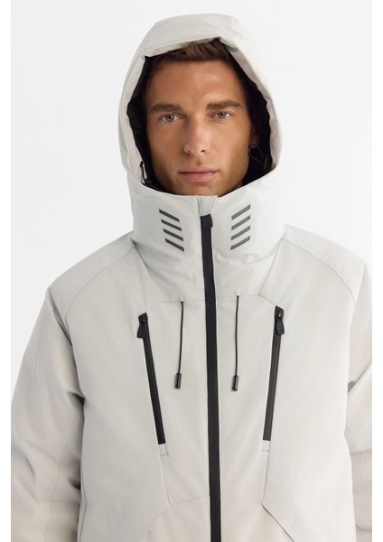 Erkek Açık Gri Kapüşonlu Su İtici Rüzgar Geçirmez Kaz Tüyü Comfort Fit Mont A42Y6044 fiyatları