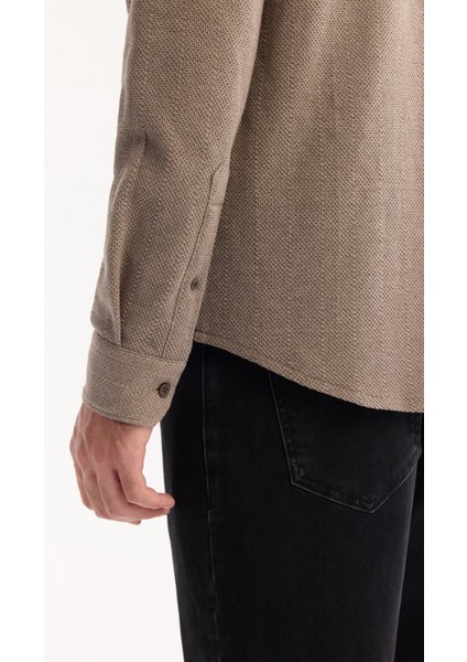 Erkek Vizon Düğmeli Yaka Pamuklu Dokulu Regular Fit Gömlek A52Y2070