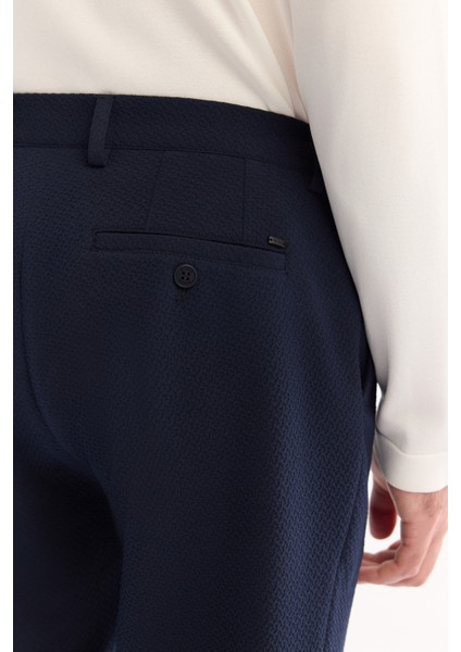 Erkek Lacivert Yani Lastikli Bi-Stretch Hafif Slim Fit Pantolon A52Y3213 indirimleri