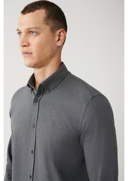 Erkek Antrasit Düğmeli Yaka %100 Pamuk Regular Fit Gömlek B002033 fiyatları