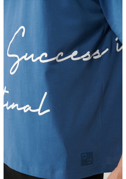 Erkek İndigo %100 Pamuk Bisiklet Yaka Baskılı Oversize Fit T-Shirt A41Y1038 indirimleri