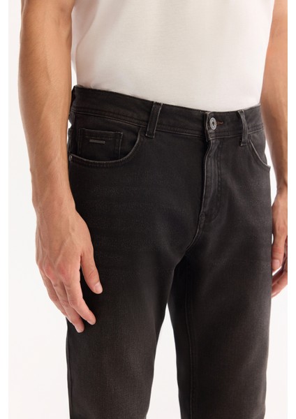 Erkek Kahverengi Klasik Bel Pamuklu Eskitme Yıkamalı Berlin Slim Fit Jean Pantolon A52Y3501 fırsatları