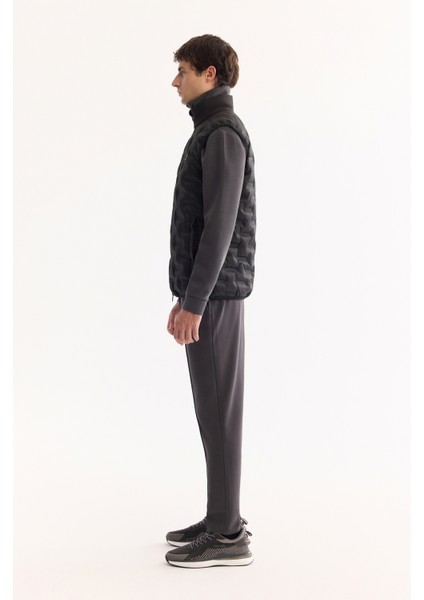 Erkek Siyah Dik Yaka Su İtici Rüzgar Geçirmez Hafif Şişme Comfort Fit Yelek A52Y6583 modelleri