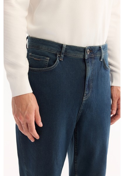 Erkek İndigo Pamuklu Oslo Carrot Fit Jean Pantolon A51Y3552 fırsatları
