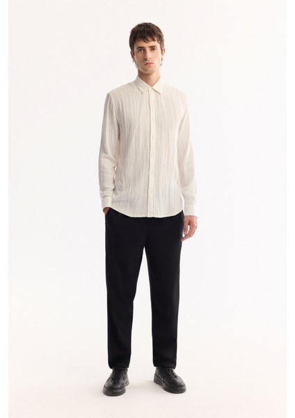 Erkek Beyaz Düğmeli Yaka Pamuklu Soft Touch Dokulu Regular Fit Gömlek A52Y2055