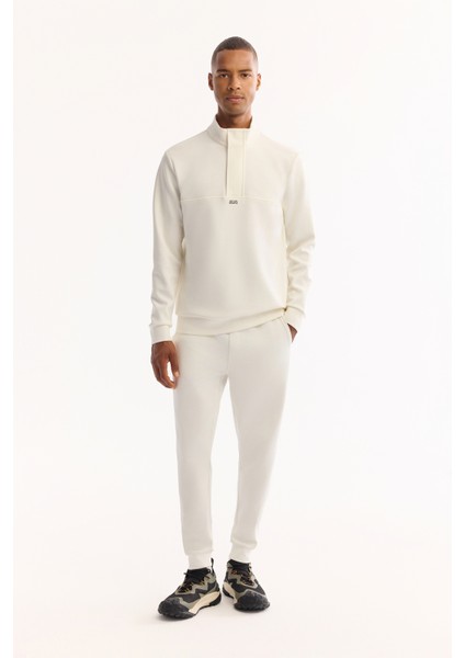 Erkek Ekru Dik Yaka Fermuarlı Pamuklu Bi-Stretch Regular Fit Sweatshirt A52Y1282