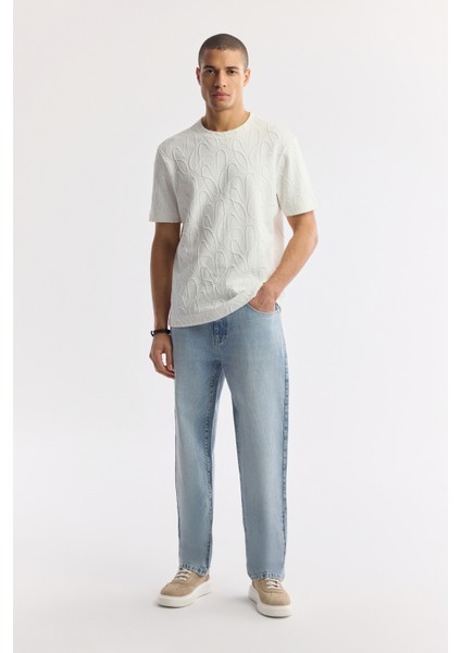 Erkek Beyaz Bisiklet Yaka Pamuklu Jakarlı Elastan Comfort Fit T-Shirt A51Y1122 indirimleri