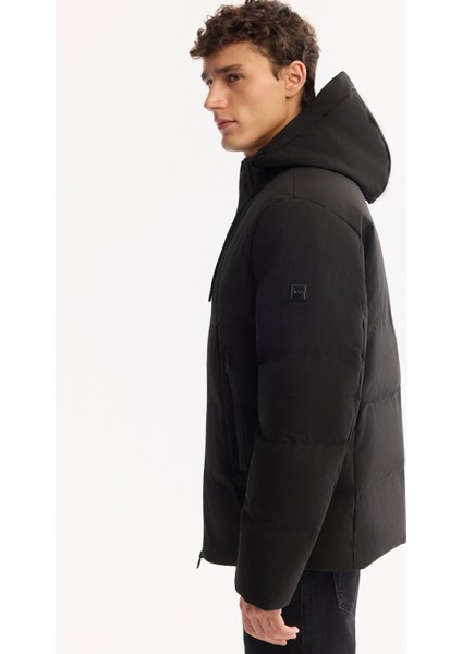 Erkek Siyah Kapüşonlu Su İtici Rüzgar Geçirmez -7°C Dayanıklı Şişme Comfort Fit Mont A52Y6184