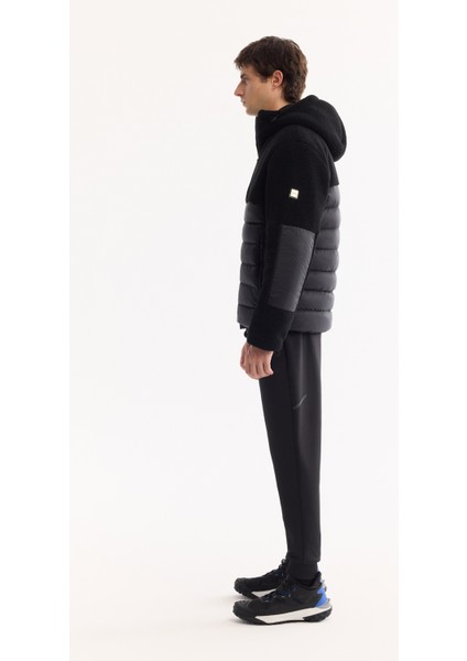 Erkek Siyah Kapüşonlu Rüzgar Geçirmez -4°C Dayanıklı Şişme Peluş Comfort Fit Mont A52Y6158 modelleri