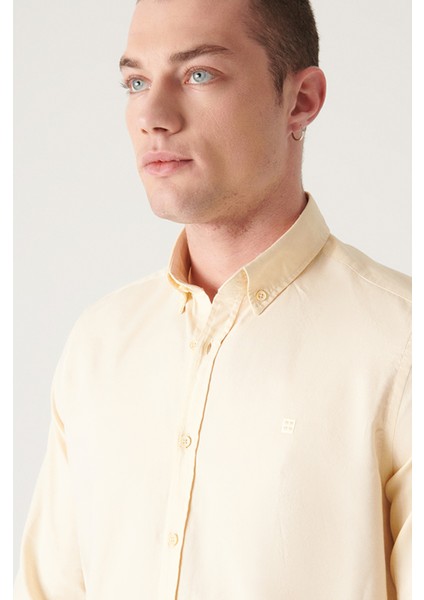 Erkek Açık Sarı Oxford %100 Pamuk Düğmeli Yaka Regular Fit Gömlek B002003 fiyatları