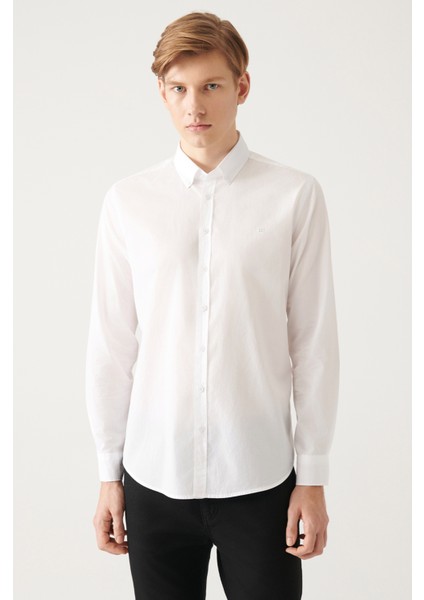Erkek Beyaz Düğmeli Yaka Basic %100 Pamuk Slim Fit Gömlek B002030
