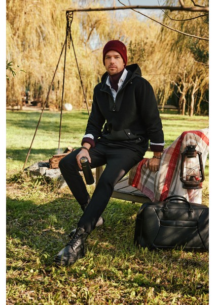 Erkek Siyah Kapüşonlu Yaka Garni Kumaş Detaylı Sweatshirt Polar A32Y1392