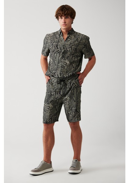 Erkek Vizon Viskon Soyut Desenli Şort A31Y3720