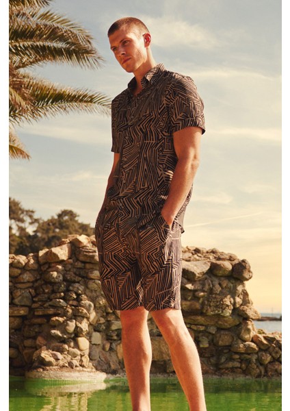 Erkek Vizon Viskon Soyut Desenli Şort A31Y3720 fiyatları