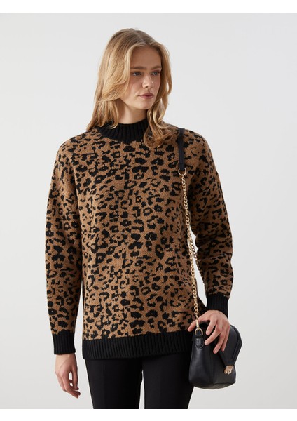 Yeni Sezon Dik Yaka Leopar Desenli Kadın Triko Tunik