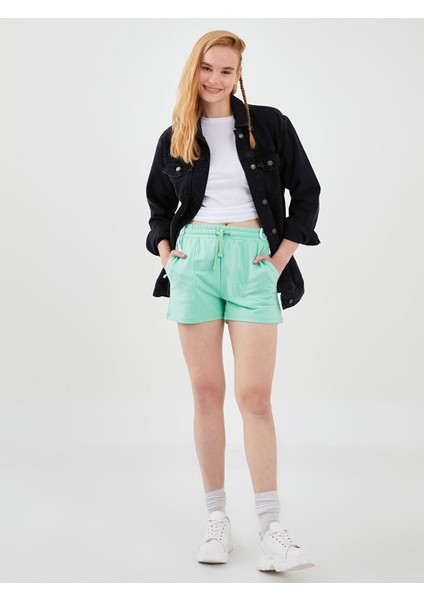 Yeni Sezon Beli Lastikli Düz Cep Detaylı Kadın Bermuda Şort fırsatları