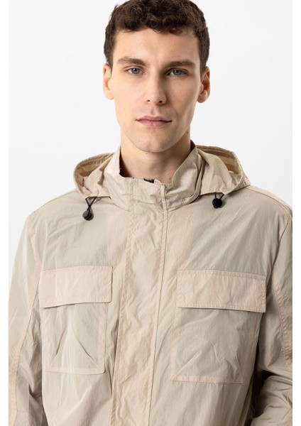 Bej Regular Fit Kapüşonlu Mont modelleri