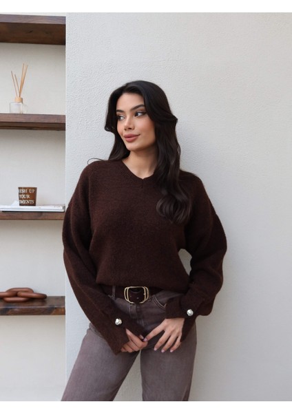 V Yaka Kol Düğmeli Yumoş Kazak