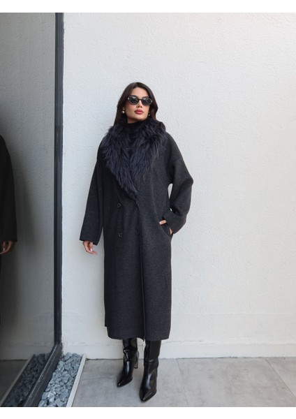 Kürk Yaka Düğmeli Uzun Kaban fırsatları