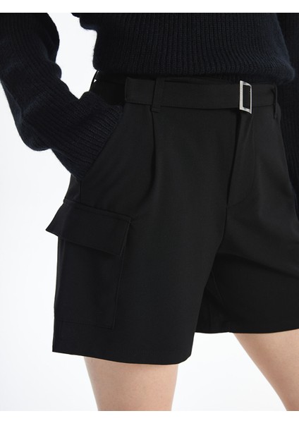 Yeni Sezon Beli Kemerli Kadın Şort modelleri