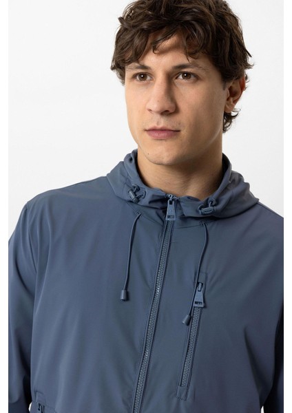 Indigo Regular Fit Kapüşonlu Rüzgar Geçirmez Yağmurluk modelleri