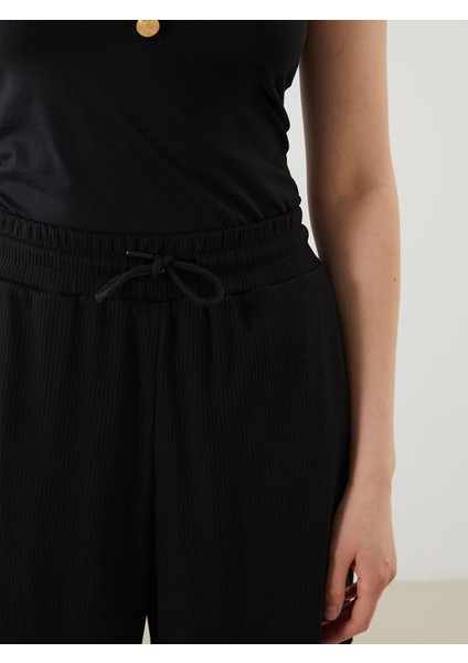 Yeni Sezon Beli Lastikli Kadın Şort fırsatları