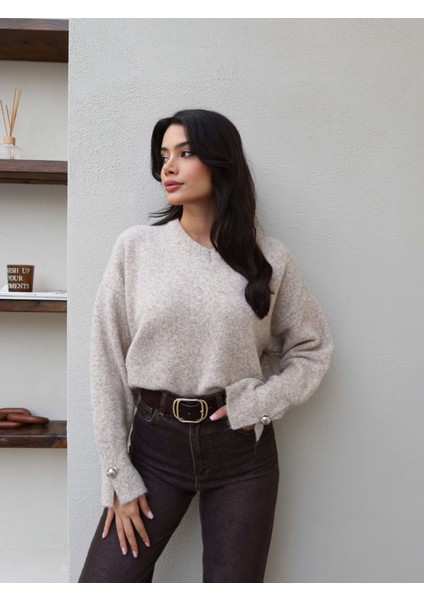 V Yaka Kol Düğmeli Yumoş Kazak