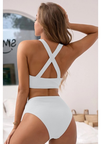 Kadın Beyaz Çapraz Sırt Detaylı Iç Çamaşır Takımı – Modern, Konforlu ve Günlük Kombinlere Uygun fiyatları