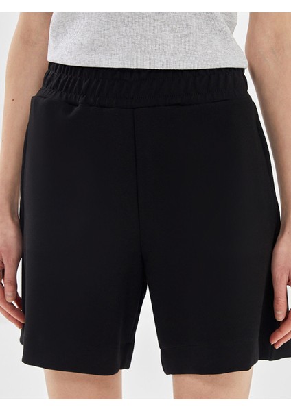 Yeni Sezon Beli Lastikli Kadın Şort modelleri