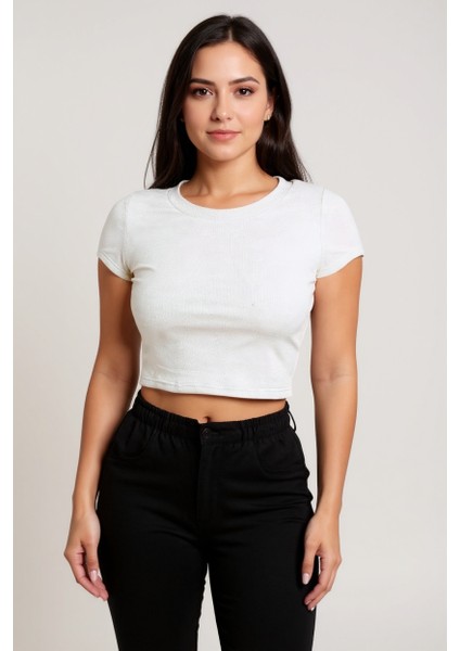Kadın Beyaz Yuvarlak Yaka Yarım Kol Crop Top Bluz fiyatları