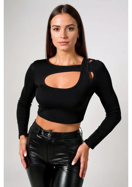 Kadın Siyah Göğüs Dekolteli Çapraz Askılı Uzun Kollu Crop Top Bluz – Şık, Rahat ve Kolay Kombinlenebilir fiyatları