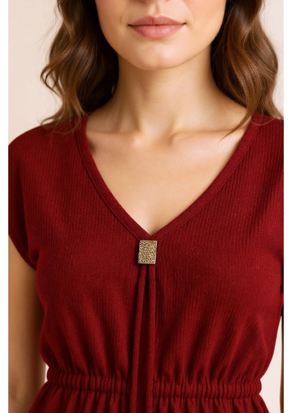 Kadın Bordo Yanları Yırtmaçlı Tokalı V Yaka Mini Plaj Elbisesi