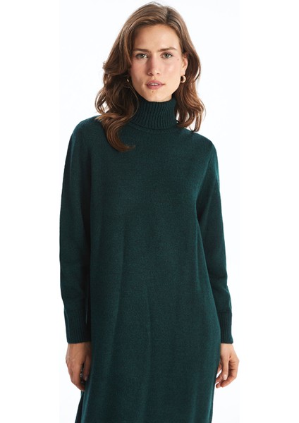 Yeni Sezon Balıkçı Yaka Düz Uzun Kollu Oversize Kadın Triko Elbise fiyatları