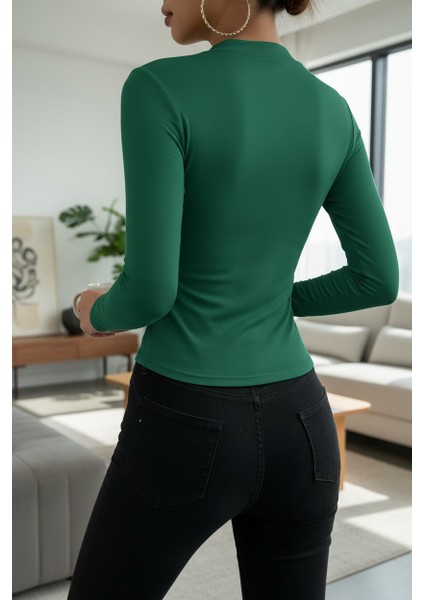 Kadın Yeşil Belden ve Boyundan Büzgü Detaylı Uzun Kollu Bluz fiyatları
