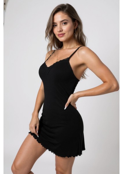 Kadın Siyah Göğüs Dantel Işlemeli Fitilli Kumaş Şık Gecelik – Modern ve Şık Tasarım fiyatları