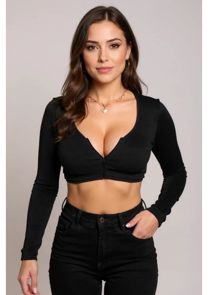 Kadın Siyah Uzun Kol Göğüs ve Göbek Dekolteli Fermuarlı Crop Top Bluz – Şık, Rahat ve Kolay Kombinlenebilir