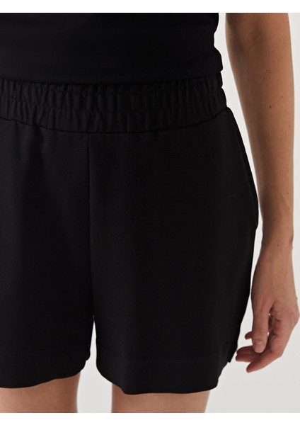 Yeni Sezon Beli Lastikli Kadın Şort modelleri