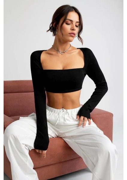 Kadın Siyah Uzun Kol Göğüs ve Sırt Dekolteli Crop Top Bluz – Şık, Rahat ve Kolay Kombinlenebilir fiyatları