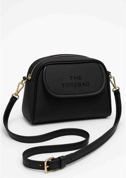 Siyah Kadın Crossbody Çanta – Fermuarlı, Ayarlanabilir Askılı