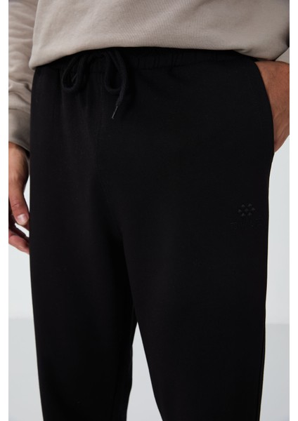 Siyah Bağcıklı Cepli Standart Kalıp Klasik Paça Erkek Eşofman Alt - 84682